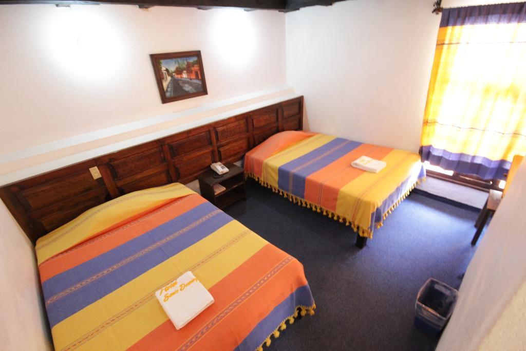 Hotel Plaza Santo Domingo San Cristóbal de Las Casas 部屋 写真