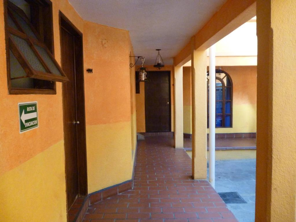 Hotel Plaza Santo Domingo San Cristóbal de Las Casas 部屋 写真