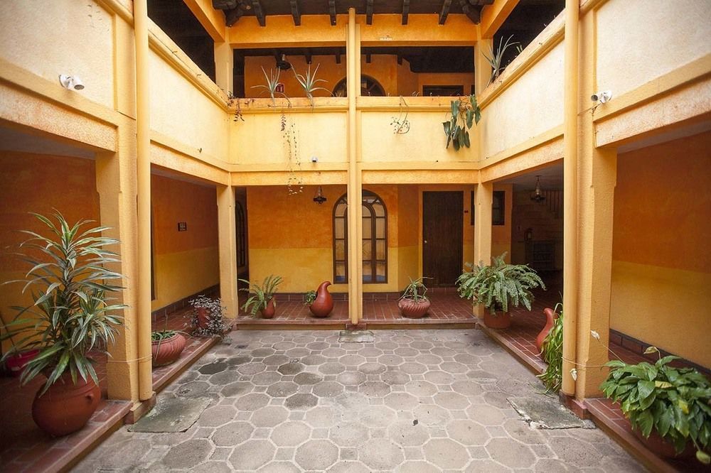 Hotel Plaza Santo Domingo San Cristóbal de Las Casas エクステリア 写真